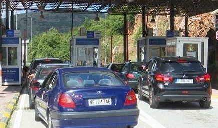 Hapet dogana e Kapshtices: Lejohet vetem ardhja ne Shqiperi per keto kategori